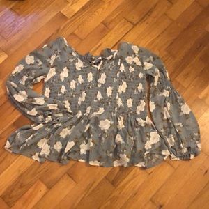 AMERICAN EAGLE OUTFITTERS FLORAL BLOUSE S